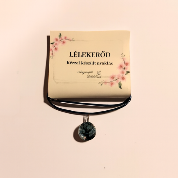 Sötétkék lombos életfa nyaklánc - epoxi gyanta medállal